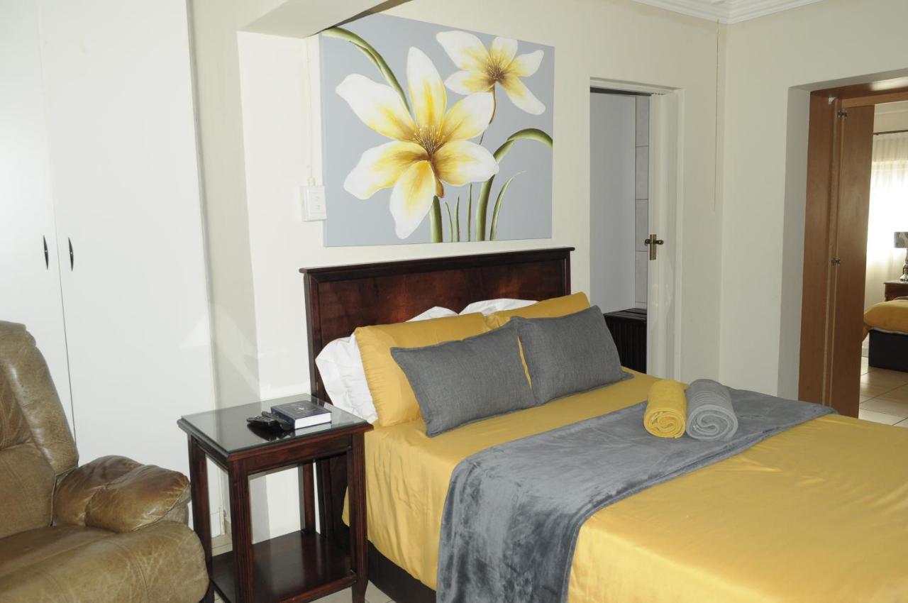 @Home Guest House Rustenburg Dış mekan fotoğraf