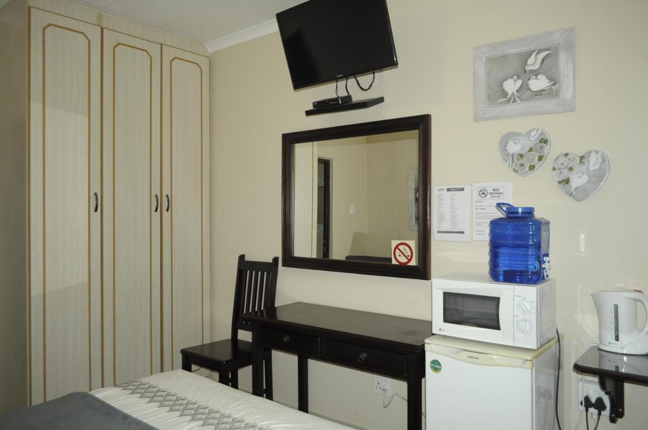 @Home Guest House Rustenburg Dış mekan fotoğraf