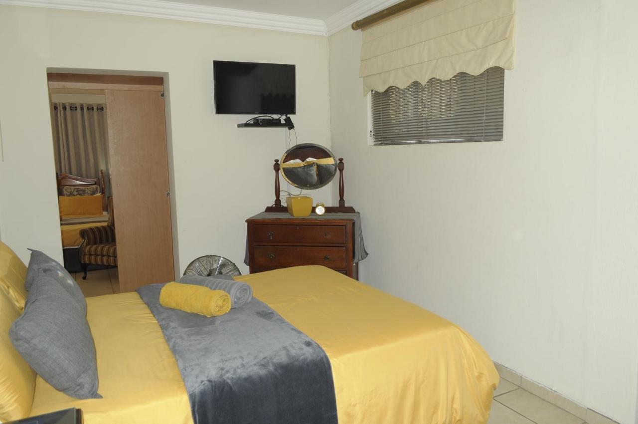 @Home Guest House Rustenburg Dış mekan fotoğraf