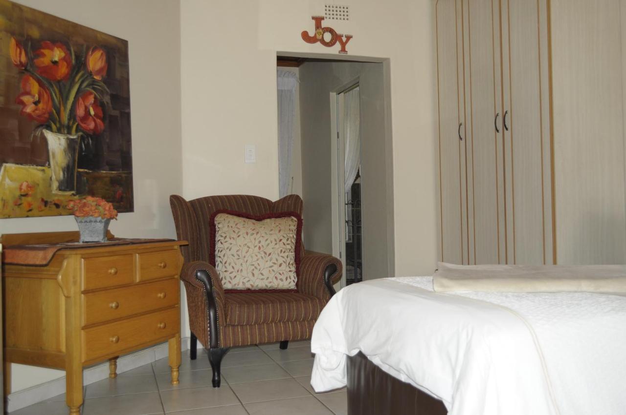 @Home Guest House Rustenburg Dış mekan fotoğraf