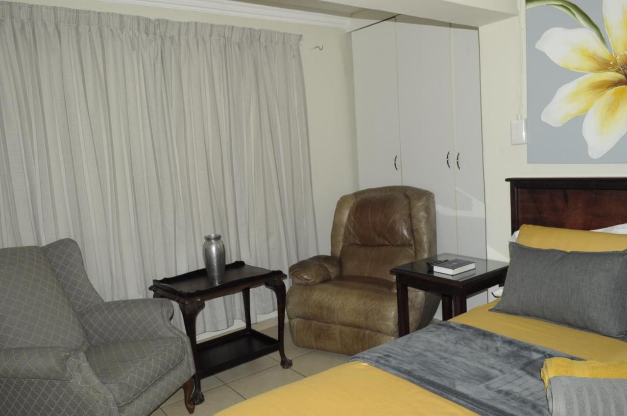 @Home Guest House Rustenburg Dış mekan fotoğraf