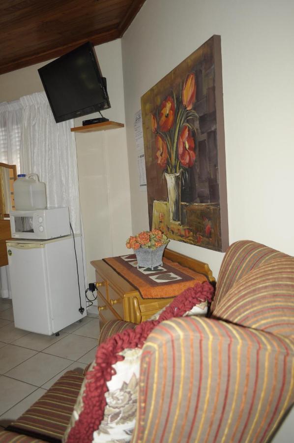 @Home Guest House Rustenburg Dış mekan fotoğraf