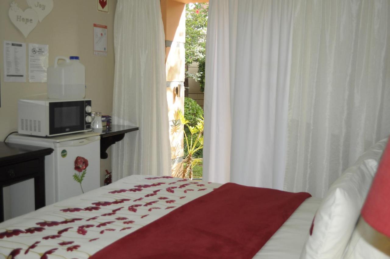 @Home Guest House Rustenburg Dış mekan fotoğraf