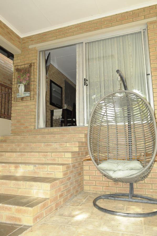 @Home Guest House Rustenburg Dış mekan fotoğraf