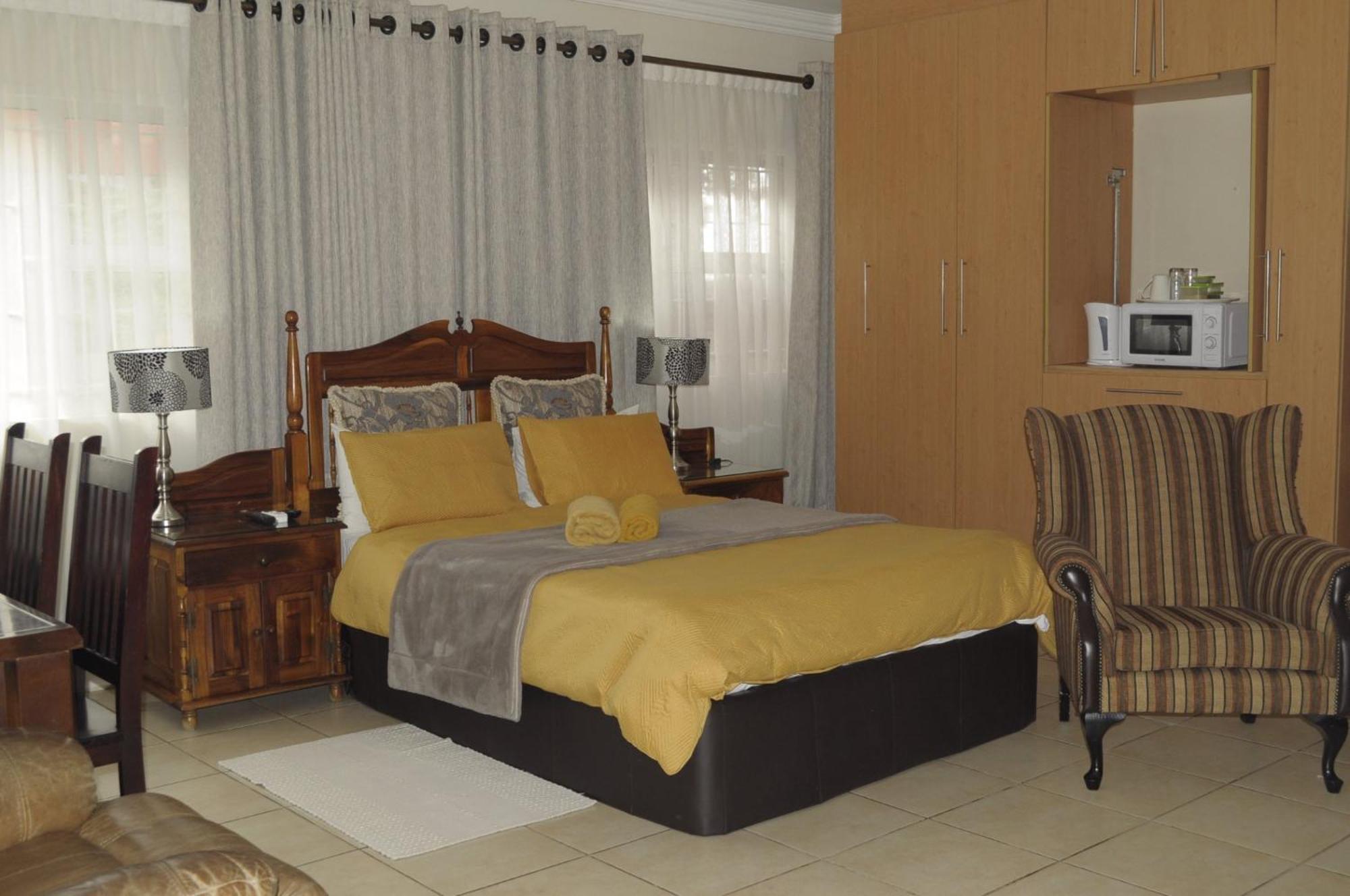 @Home Guest House Rustenburg Dış mekan fotoğraf