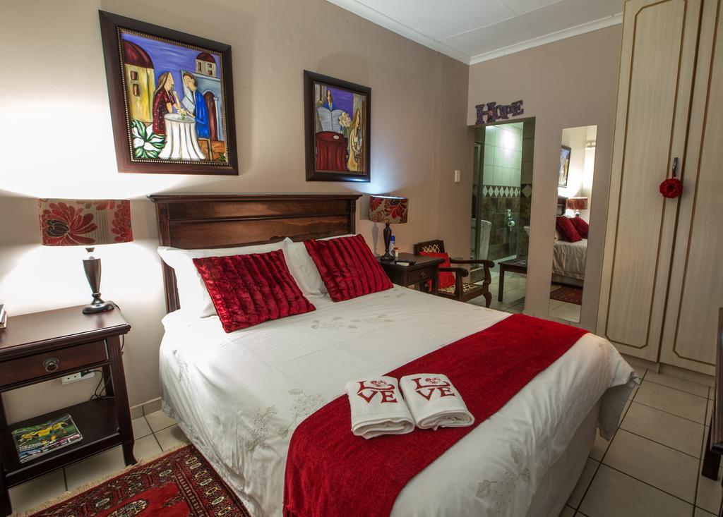@Home Guest House Rustenburg Dış mekan fotoğraf